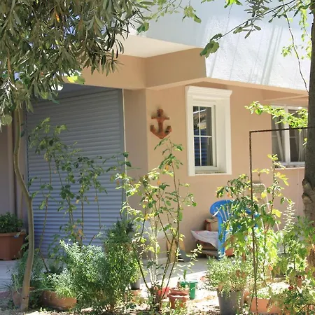 Apartamento Karaburun Summerhouse *